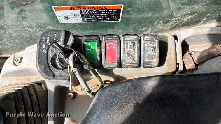 image for item ET4606 2013 Kubota SVL75 tracked skid steer loader