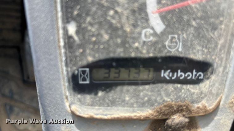 image for item ET4606 2013 Kubota SVL75 tracked skid steer loader