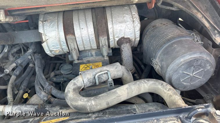 image for item ET4606 2013 Kubota SVL75 tracked skid steer loader