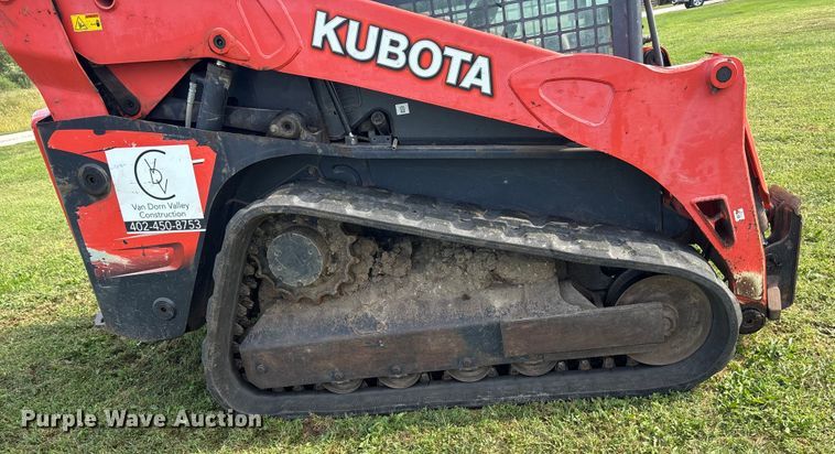 image for item ET4606 2013 Kubota SVL75 tracked skid steer loader