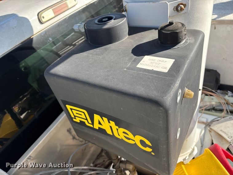 image for item ET7070 2012 Ford F450 Super Duty bucket truck