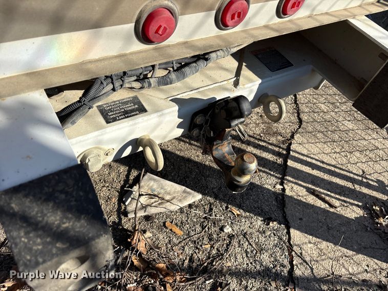 image for item ET7070 2012 Ford F450 Super Duty bucket truck