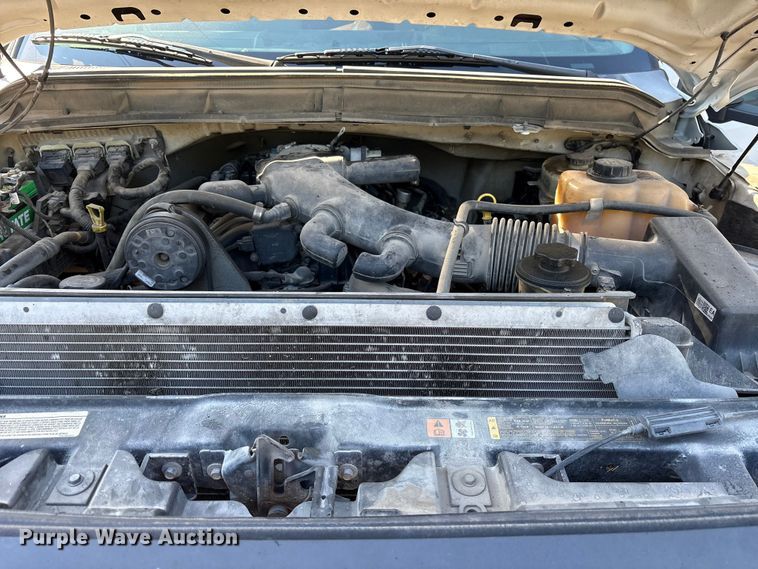 image for item ET7070 2012 Ford F450 Super Duty bucket truck