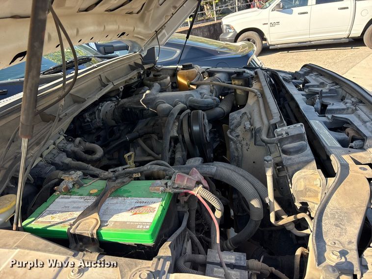 image for item ET7070 2012 Ford F450 Super Duty bucket truck