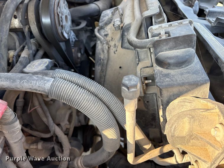 image for item ET7070 2012 Ford F450 Super Duty bucket truck