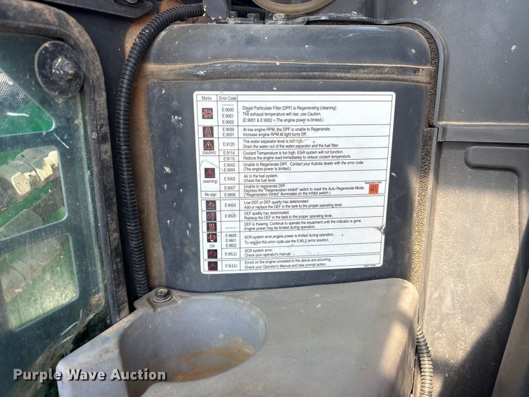 image for item ET7077 2019 Kubota SVL95-2s tracked skid steer loader