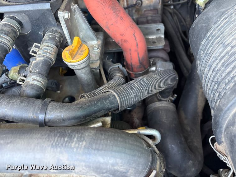 image for item ET7077 2019 Kubota SVL95-2s tracked skid steer loader