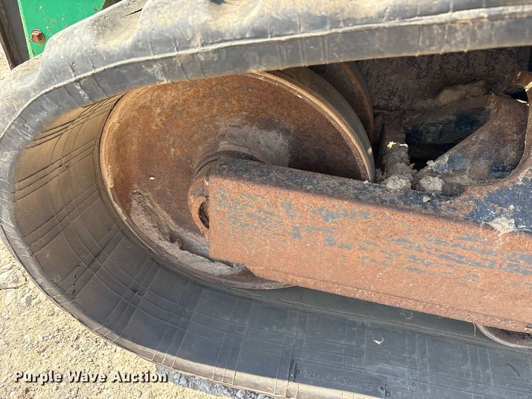 image for item ET7077 2019 Kubota SVL95-2s tracked skid steer loader