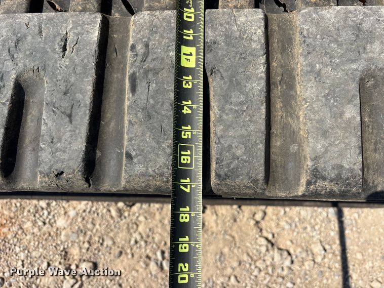 image for item ET7077 2019 Kubota SVL95-2s tracked skid steer loader