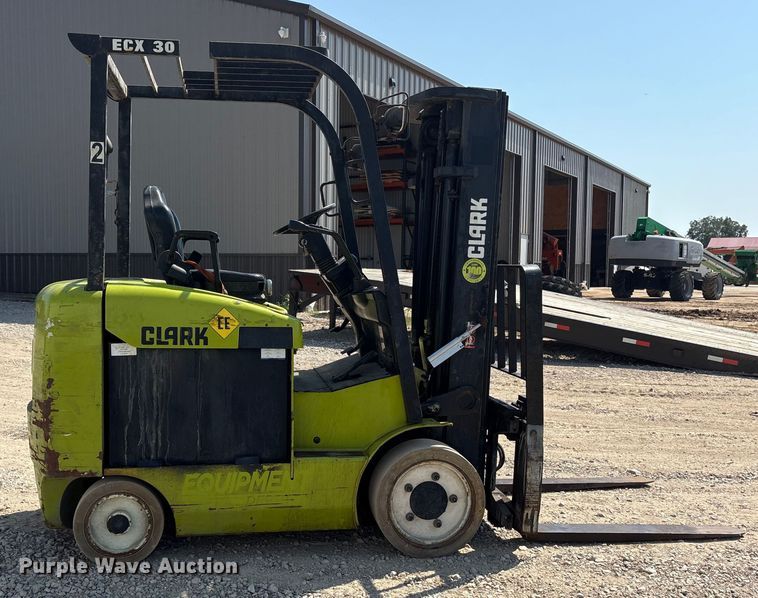 image for item ET7079 Clark ECX360 forklift