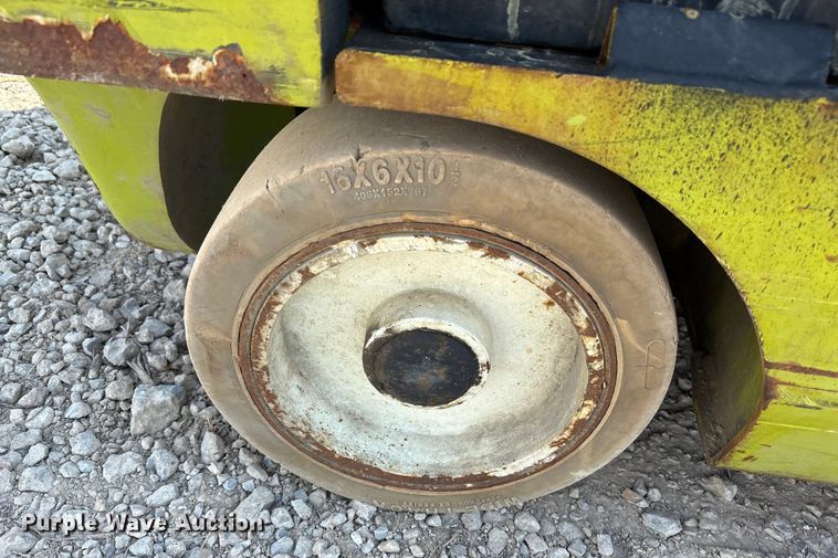 image for item ET7079 Clark ECX360 forklift