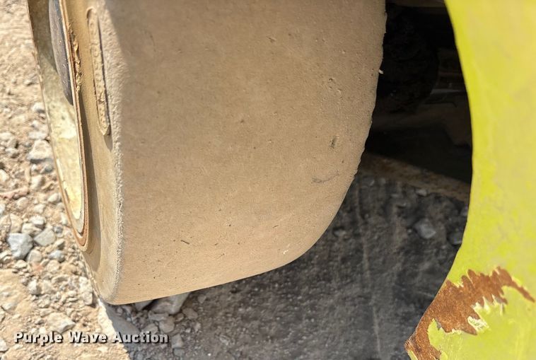 image for item ET7079 Clark ECX360 forklift