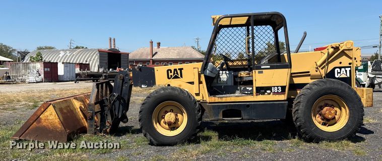 image for item ET8538 1998 Caterpillar TH83 telehandler
