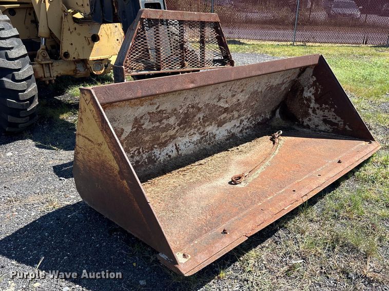 image for item ET8538 1998 Caterpillar TH83 telehandler