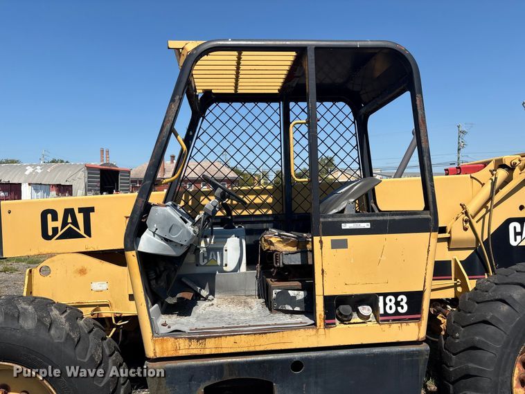 image for item ET8538 1998 Caterpillar TH83 telehandler