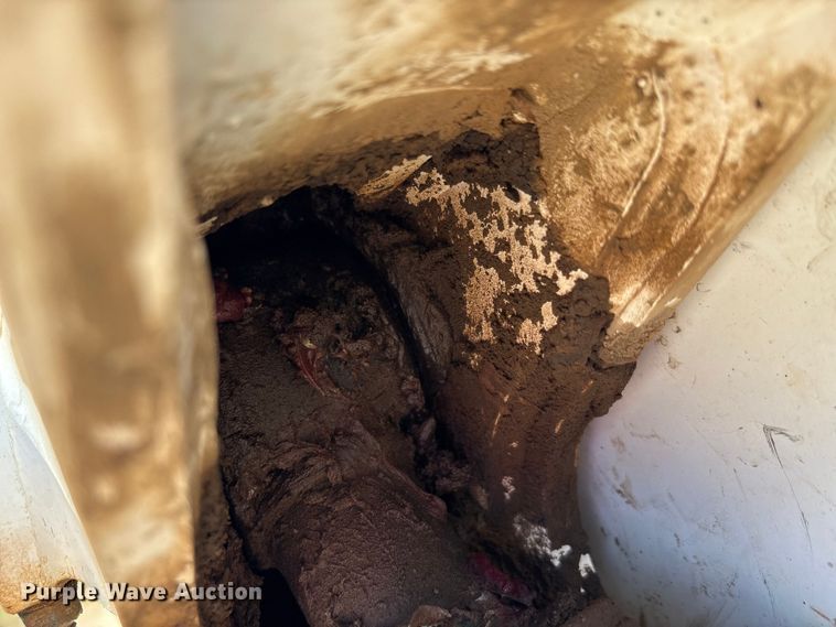 image for item EU0081 2019 Bobcat T650 tracked skid steer loader