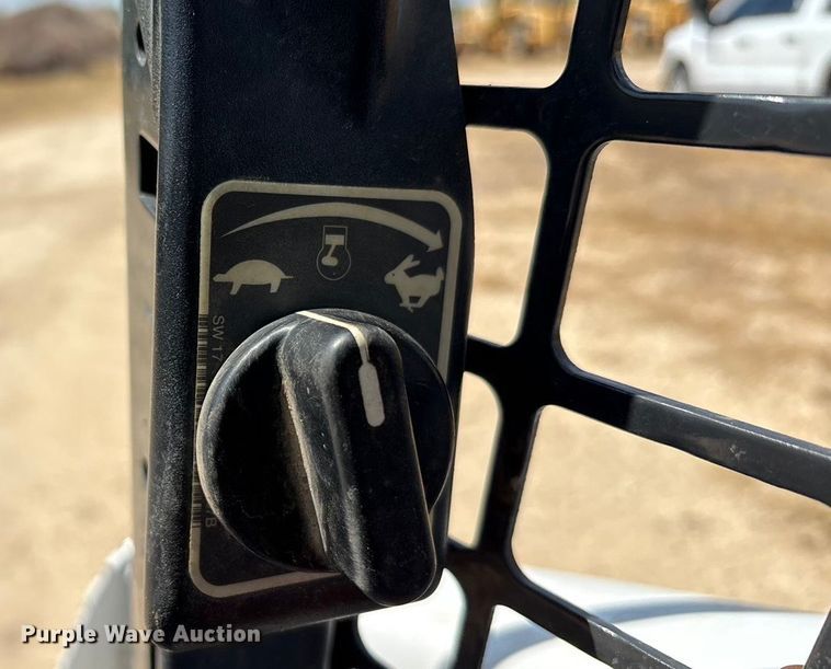 image for item EU0081 2019 Bobcat T650 tracked skid steer loader