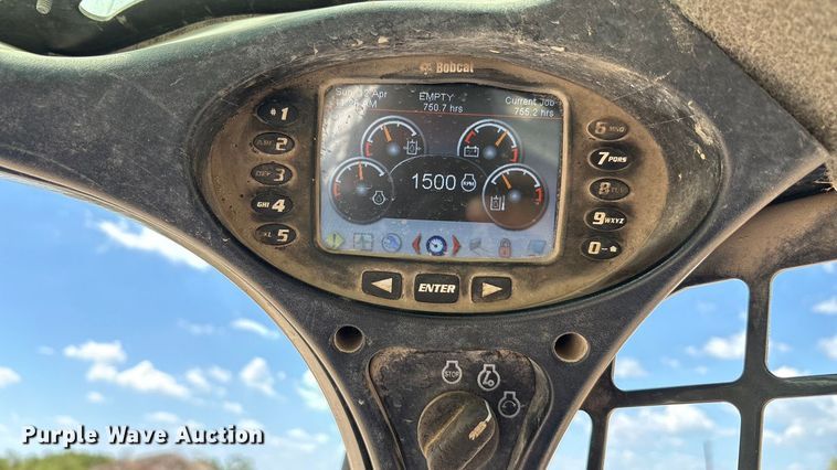 image for item EU0081 2019 Bobcat T650 tracked skid steer loader