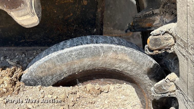 image for item EU0081 2019 Bobcat T650 tracked skid steer loader