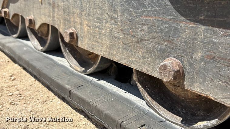 image for item EU0081 2019 Bobcat T650 tracked skid steer loader