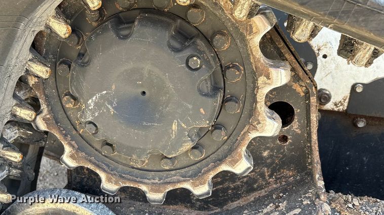 image for item EU0081 2019 Bobcat T650 tracked skid steer loader