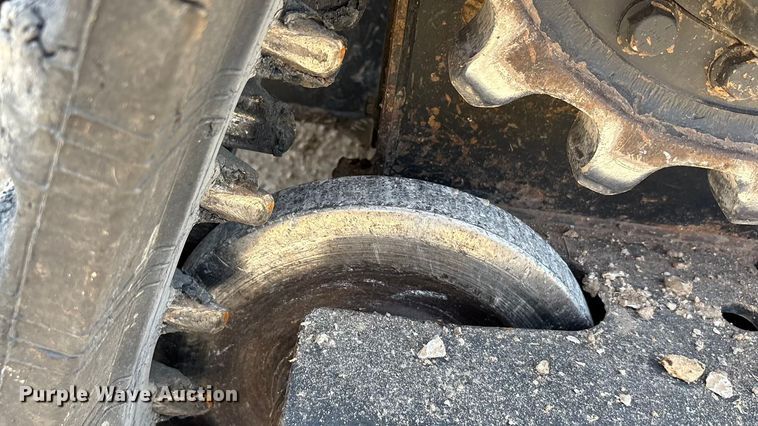 image for item EU0081 2019 Bobcat T650 tracked skid steer loader