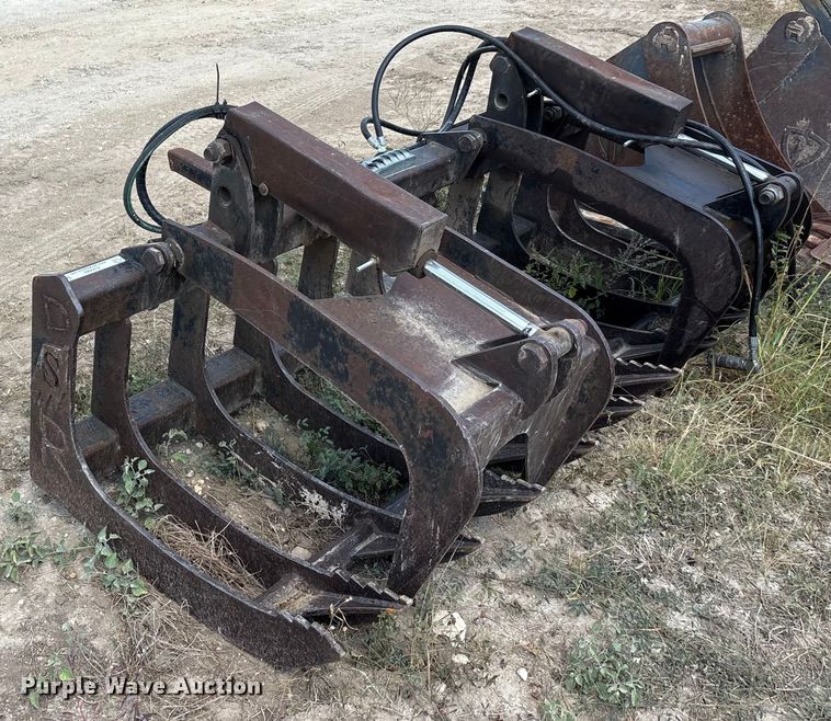 image for item EU0082 Skid steer grapple bucket