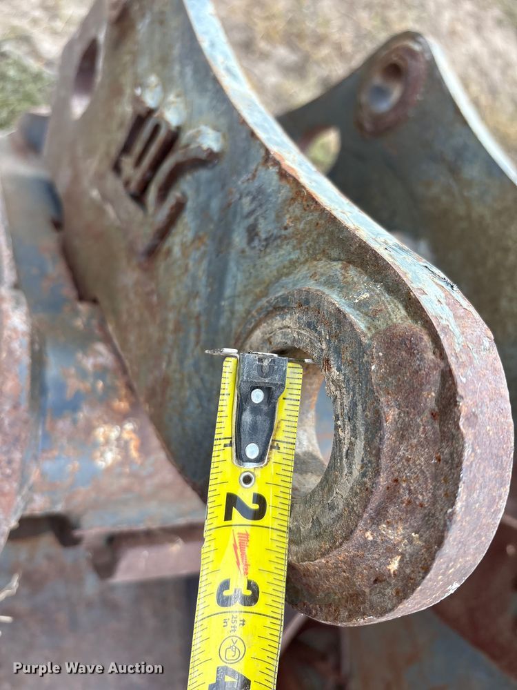 image for item EU0083 (2) excavator buckets