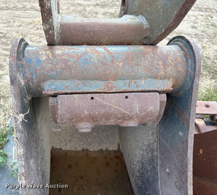 image for item EU0083 (2) excavator buckets