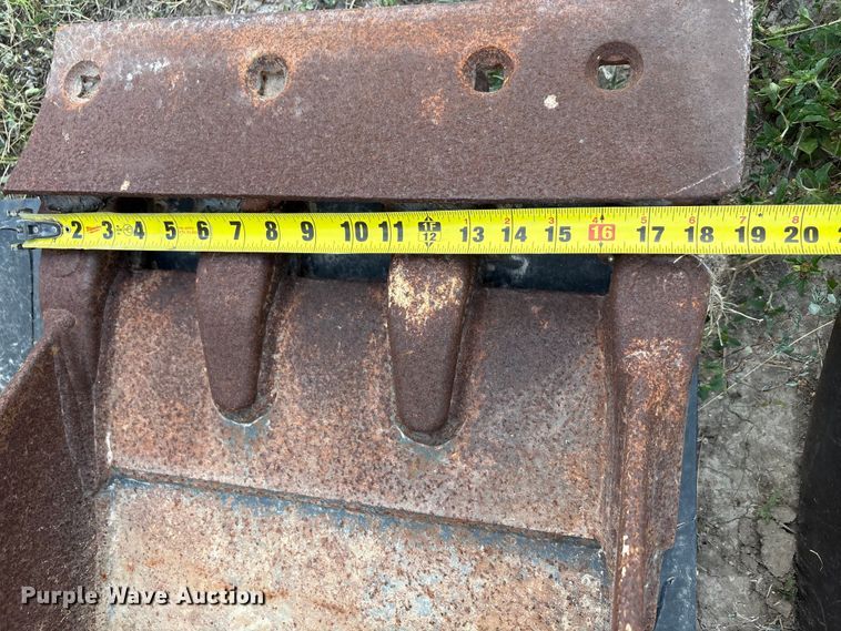 image for item EU0083 (2) excavator buckets