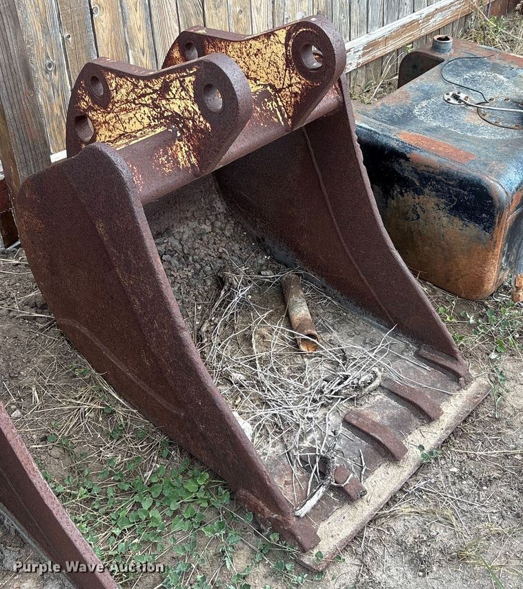 image for item EU0087 2004 Woods excavator bucket