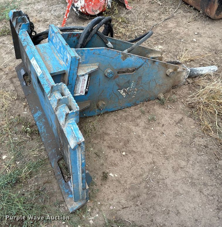 image for item EU0090 Okad America Top35B skid steer breaker