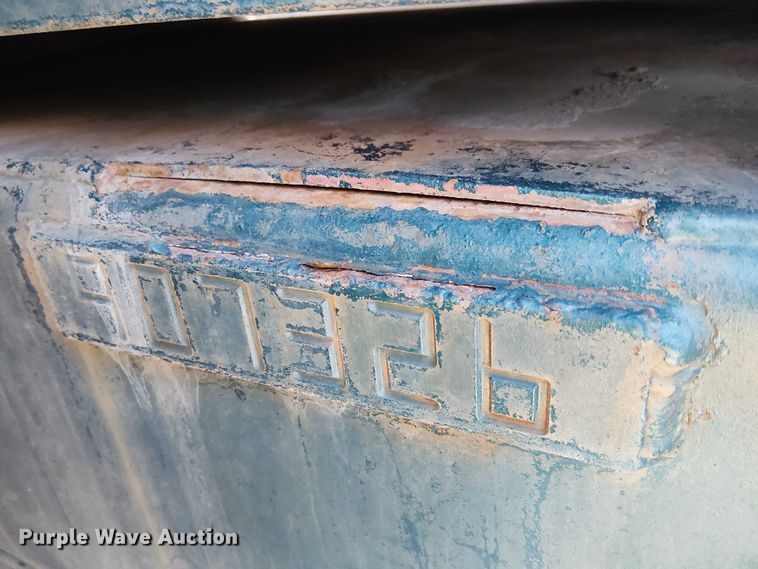 image for item EU2507 1995 International 4700 drilling rig truck