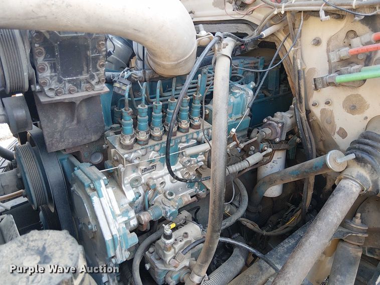 image for item EU2507 1995 International 4700 drilling rig truck