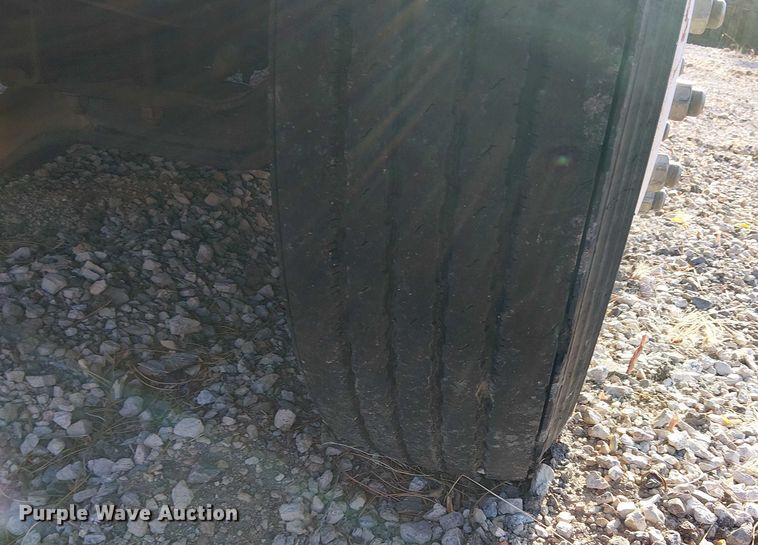 image for item EU2507 1995 International 4700 drilling rig truck