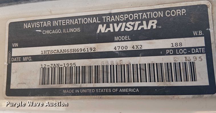 image for item EU2507 1995 International 4700 drilling rig truck