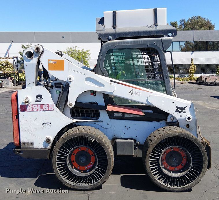 MINI CARGADOR SOBRE RUEDAS 2016 BOBCAT S770