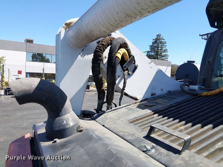 image for item EU2513 2016 Bobcat S770 skid steer loader