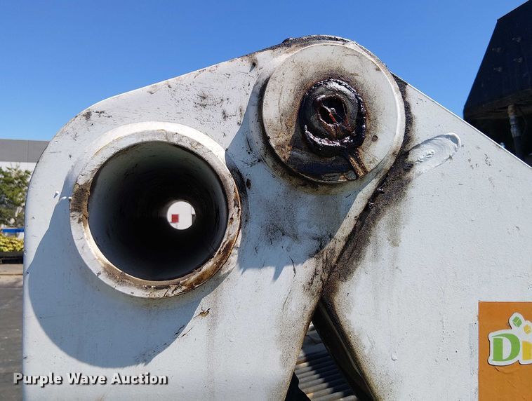 image for item EU2513 2016 Bobcat S770 skid steer loader