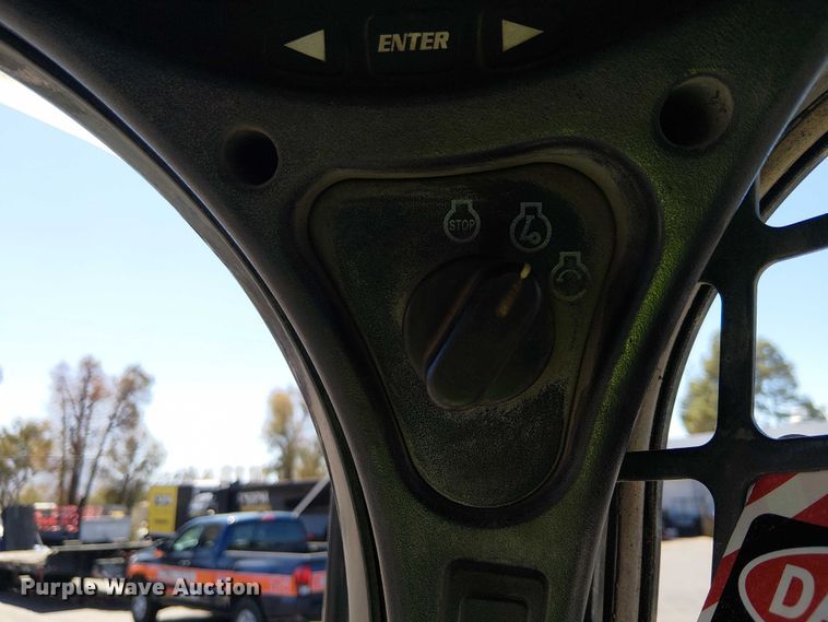 image for item EU2513 2016 Bobcat S770 skid steer loader