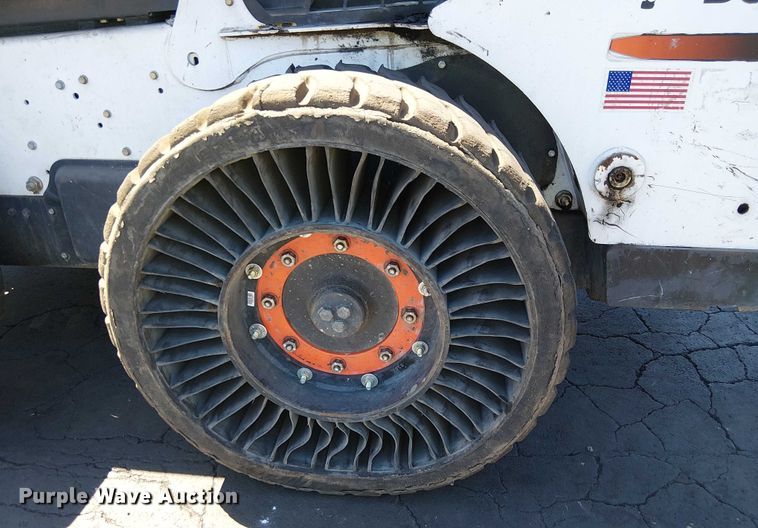 image for item EU2513 2016 Bobcat S770 skid steer loader