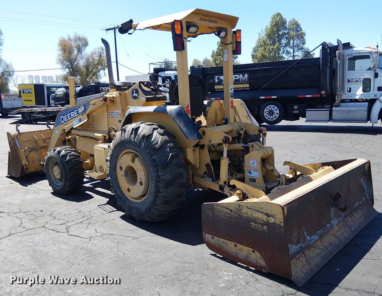 image for item EU2514 2006 John Deere 210LE landscape tractor