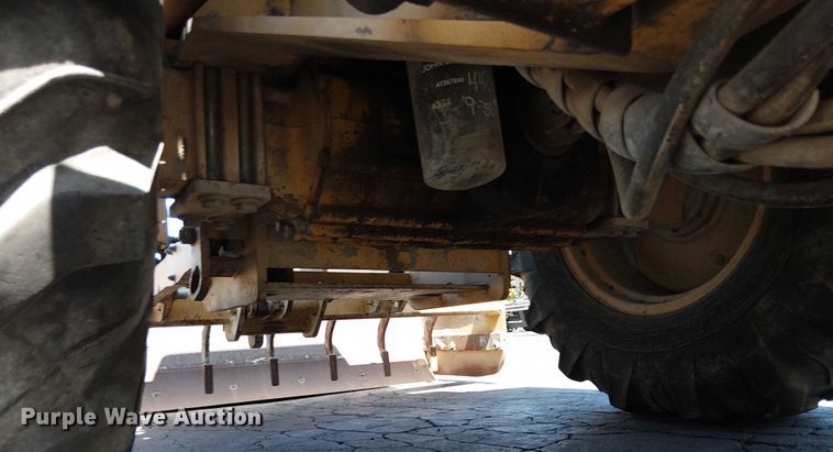 image for item EU2514 2006 John Deere 210LE landscape tractor