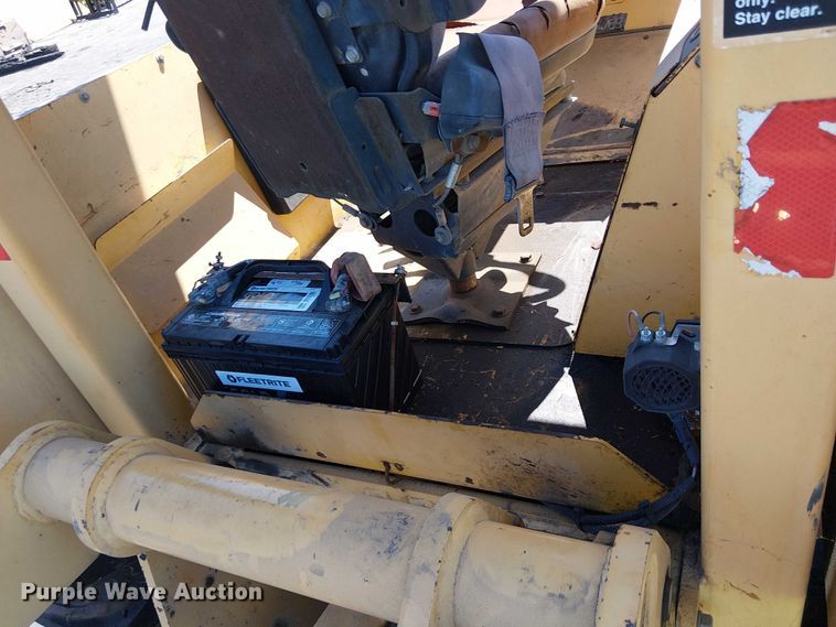 image for item EU2514 2006 John Deere 210LE landscape tractor