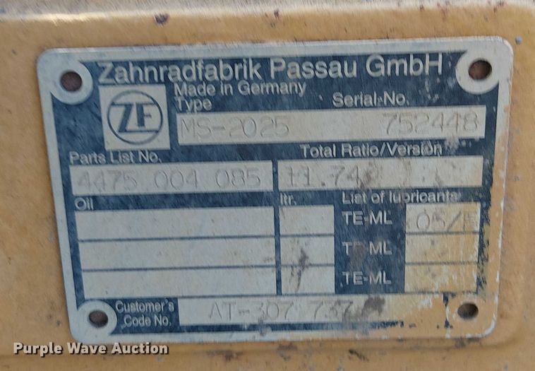 image for item EU2514 2006 John Deere 210LE landscape tractor