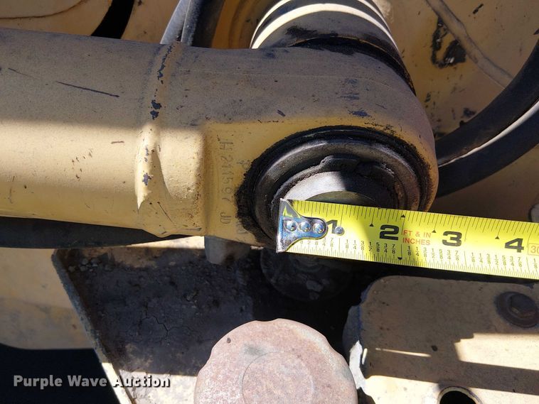 image for item EU2514 2006 John Deere 210LE landscape tractor