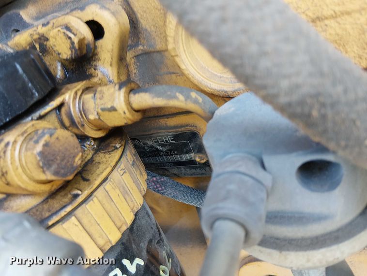 image for item EU2514 2006 John Deere 210LE landscape tractor