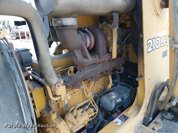 image for item EU2514 2006 John Deere 210LE landscape tractor