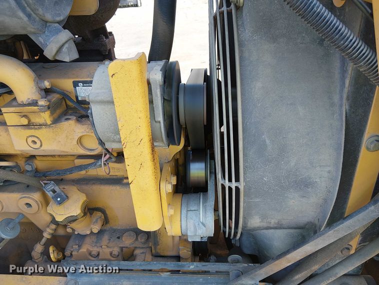 image for item EU2514 2006 John Deere 210LE landscape tractor