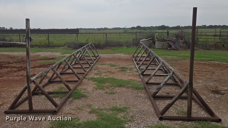 image for item EU3668 (2) pipe racks